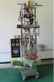 液体包装机厂家教您工作